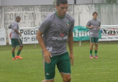 Zagueiro Felipe Pires - Camboriú
